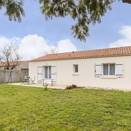 Holiday home Maison Calme Avec Jardin Clos, Pres De Pornic Et Nantes, Wifi Et Equipements Bebe Inclus - Fr-1-306-1239